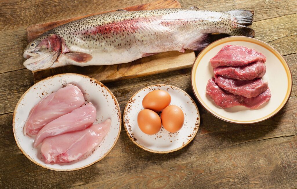 Animal proteins source: fish, poultry, meat, eggs.